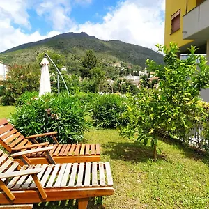  Appartement Mario With Garden Italie